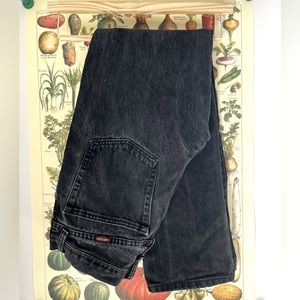 Rustler jeans, black, 32x32, small rip in knee